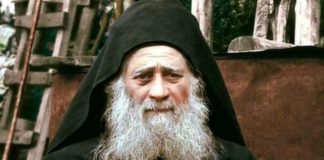 Υπομένοντας πνίγει τον εγωισμό και την κενοδοξία