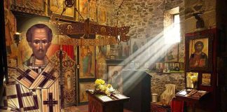 Η στάση στη Θεία Λειτουργία κατά τον ιερό Χρυσόστομο