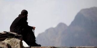 Ανάλογα με τον πειρασμό δίνει ὁ Θεός και τη δύναμη να τον αντιμετωπίσουμε