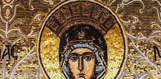 Κάποιος τὸν εἶχε ὑπηρετήσει ! Ποιος ἄλλος, ἀλήθεια, ἀπὸ τὴν Παναγία ;