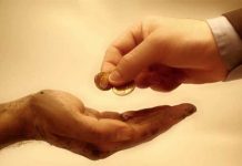 Πως πρέπει να γίνεται η ελεημοσύνη ; Τί ωφελεί να συμπάσχουμε;