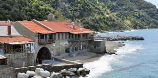 Άγιον Όρος, από το λιμάνι της Δάφνης μέχρι την Έρημο…