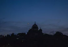 Γιατί χτυπιόμαστε τόσο πολύ από τους δαίμονες;