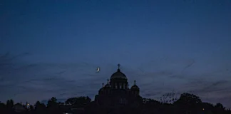 Γιατί χτυπιόμαστε τόσο πολύ από τους δαίμονες;