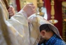 Πήγαινε παιδάκι μου σ’ έναν παπά να εξομολογηθείς